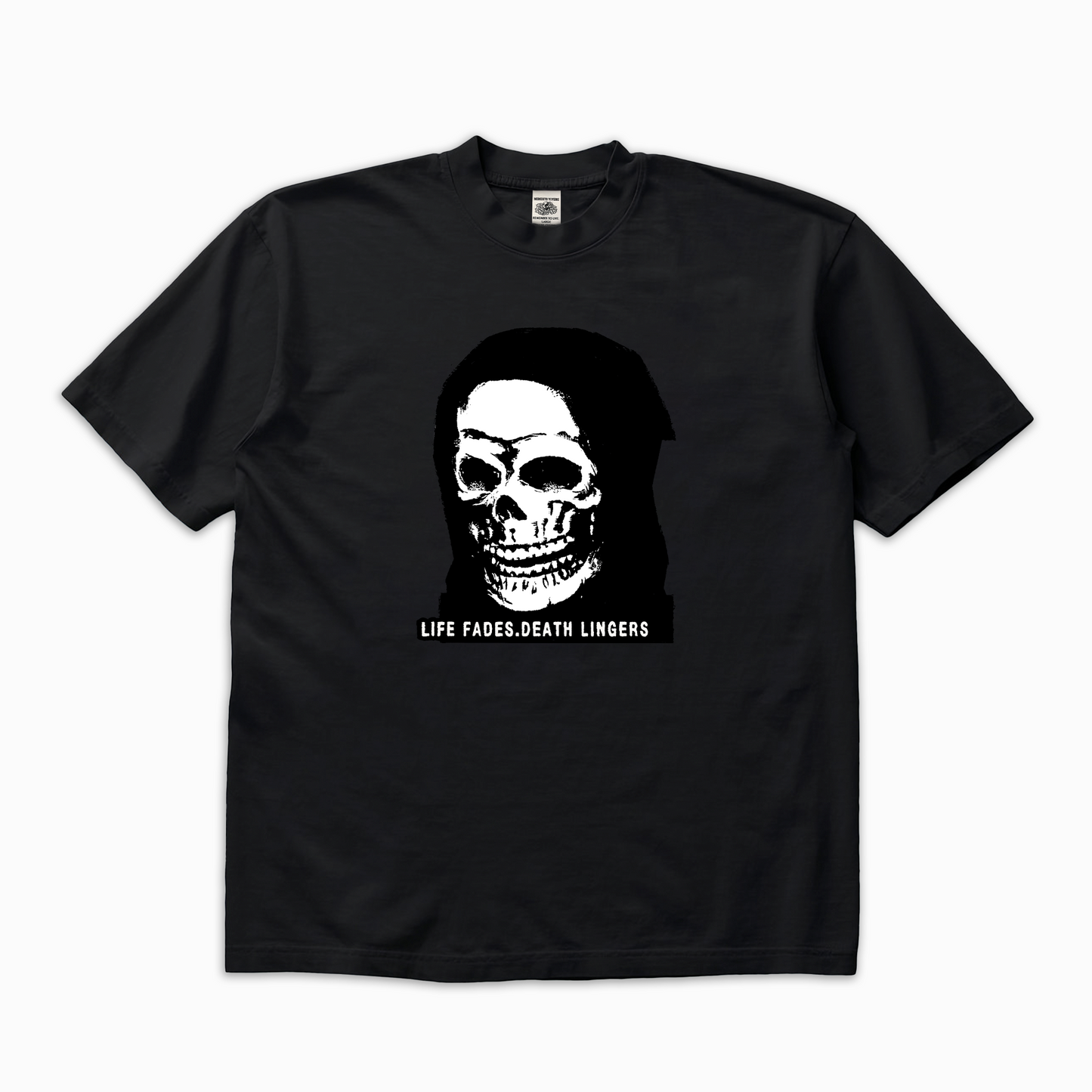 Lingers Tee Black