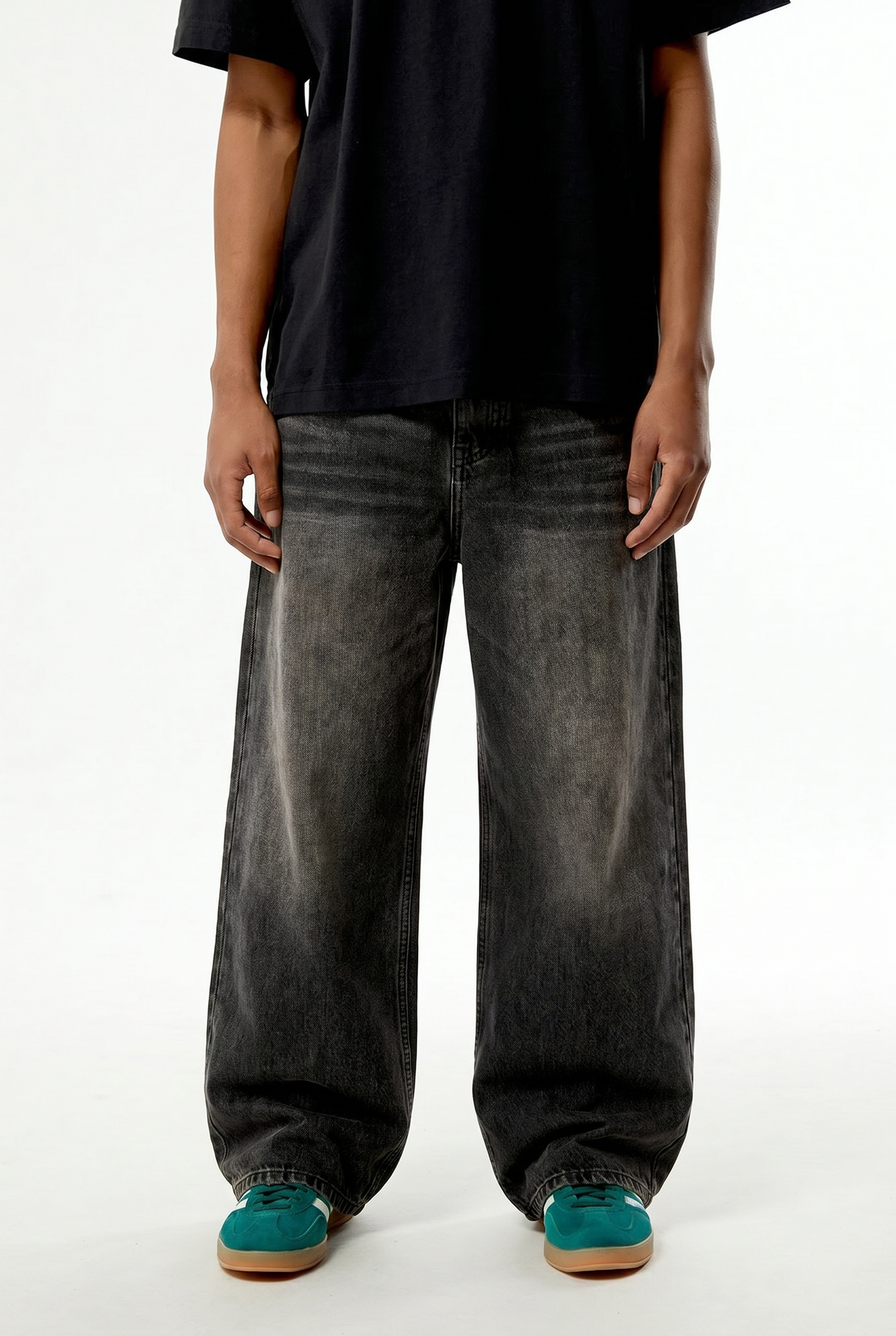 Ultra Baggy Sun Faded Denim