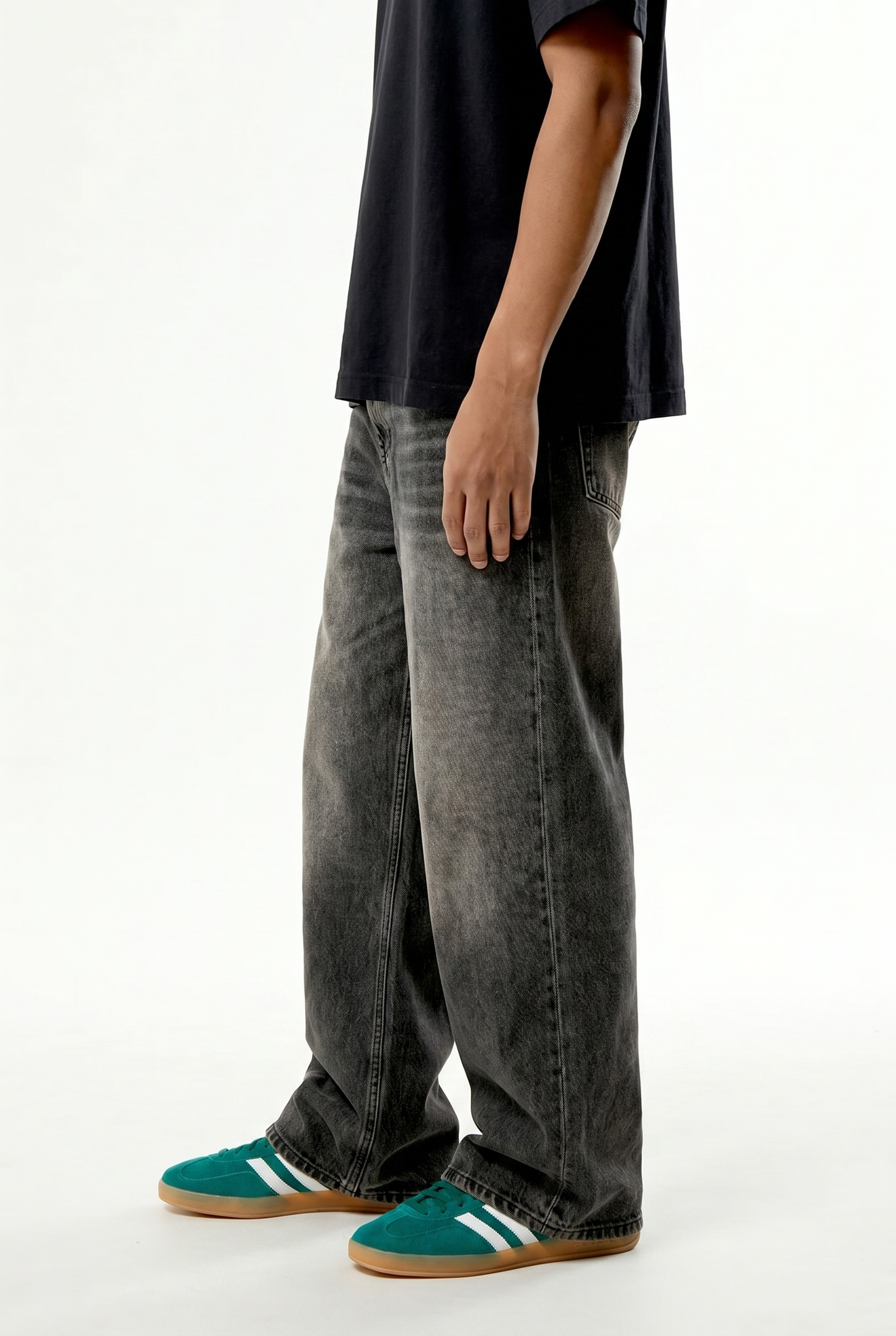 Ultra Baggy Sun Faded Denim